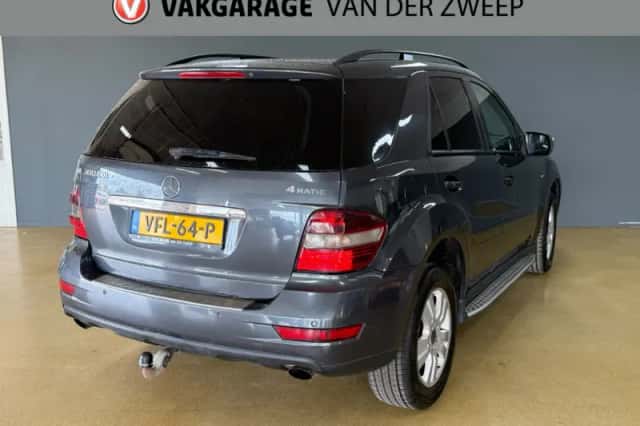 Mercedes-Benz ML-Klasse (2010) thumbnail 5