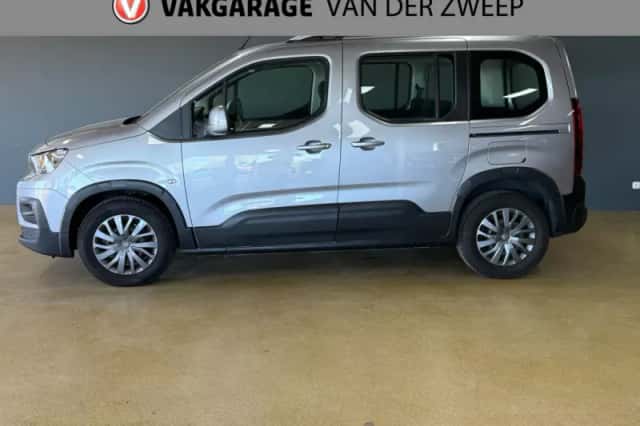 Peugeot Rifter (2019) thumbnail 2