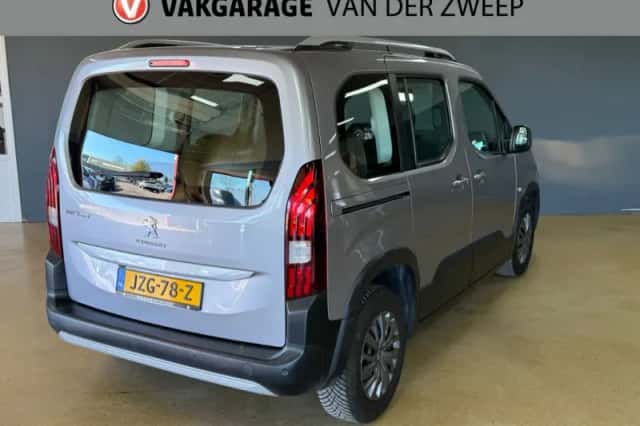 Peugeot Rifter (2019) thumbnail 4