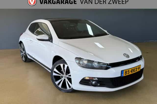 Volkswagen Scirocco (2011) thumbnail 4