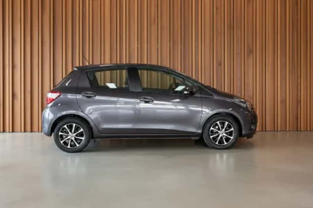 Toyota Yaris (2019) thumbnail 5