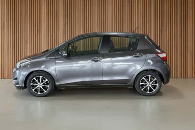 Toyota Yaris (2019) thumbnail 6