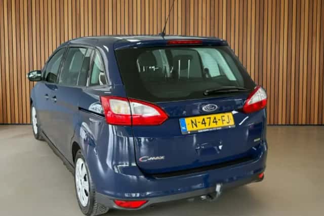 Ford Grand C-Max (2014) thumbnail 3