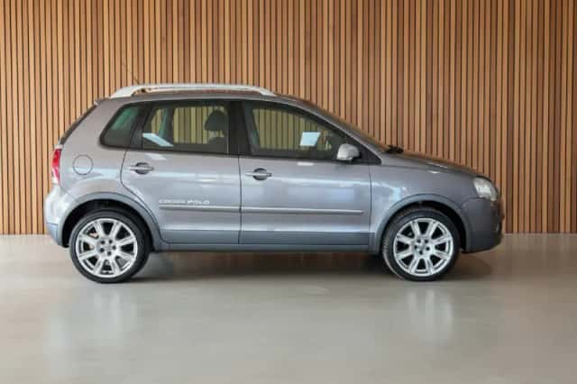 Volkswagen Polo (2009) thumbnail 5