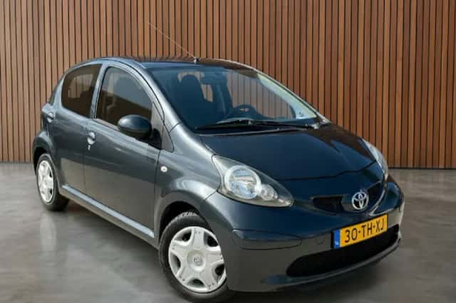 Toyota Aygo (2006) thumbnail 2