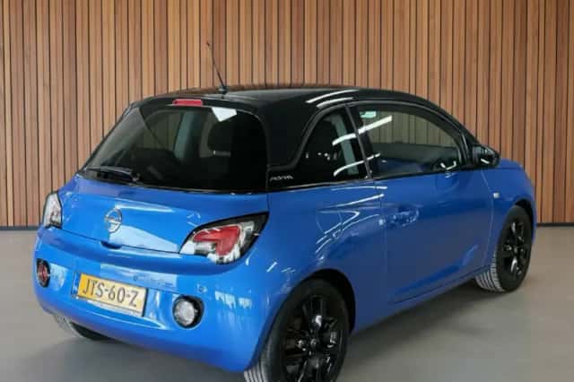 Opel Adam (2015) thumbnail 3