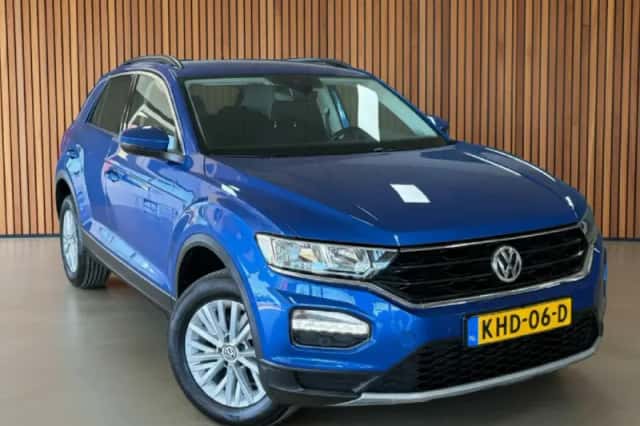 Volkswagen T-Roc (2020) thumbnail 2