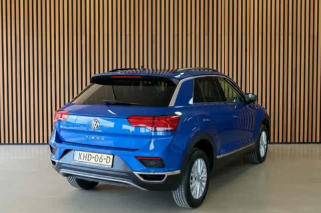 Volkswagen T-Roc (2020) thumbnail 4