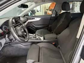 Audi A4 (2019) thumbnail 8