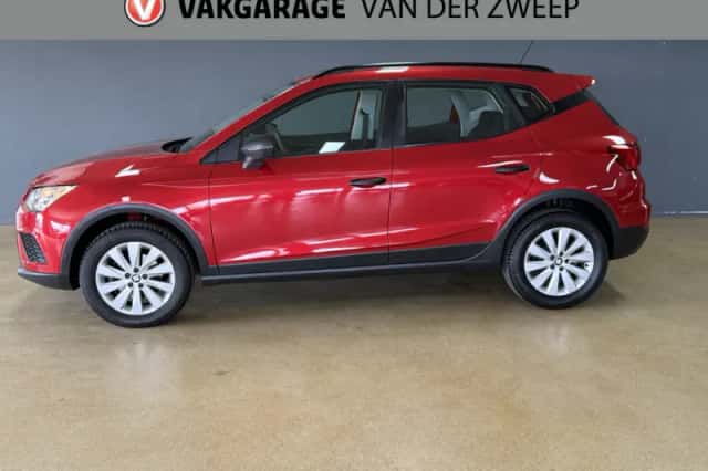 SEAT Arona (2019) thumbnail 4