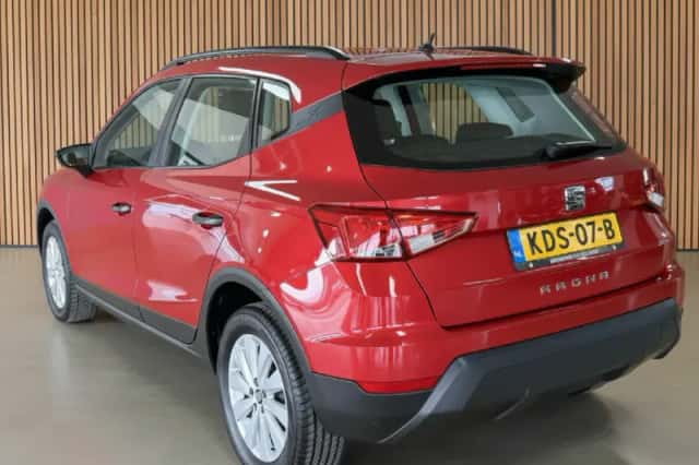 SEAT Arona (2019) thumbnail 4