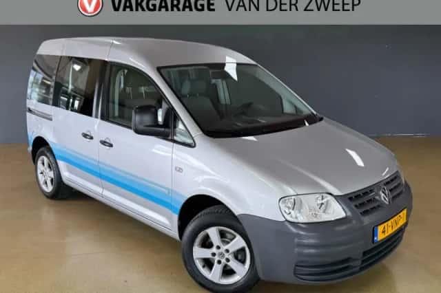 Volkswagen Caddy (2008) thumbnail 2
