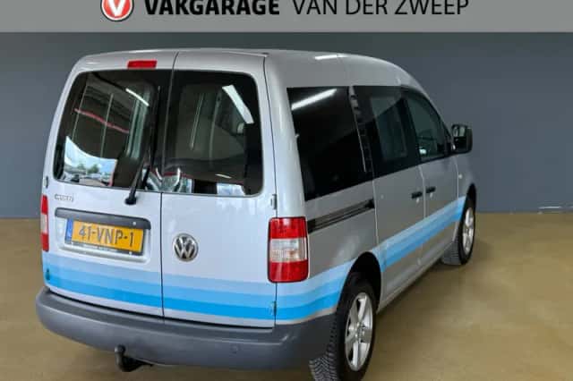 Volkswagen Caddy (2008) thumbnail 5