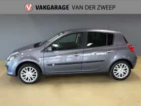 Renault Clio (2007) thumbnail 2