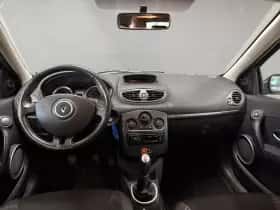 Renault Clio thumbnail 10
