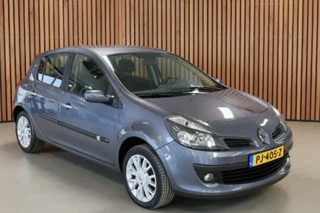 Renault Clio (2007) thumbnail 2