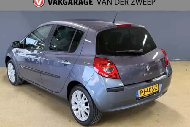 Renault Clio (2007) thumbnail 3