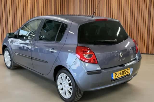 Renault Clio (2007) thumbnail 3