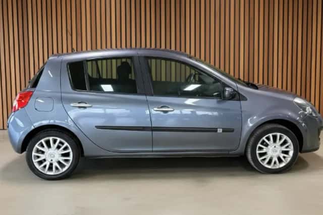 Renault Clio (2007) thumbnail 5