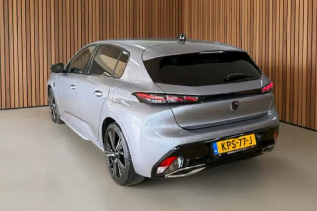 Peugeot 308 (2022) thumbnail 4