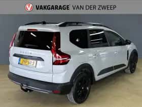 Dacia Jogger (2022) thumbnail 4