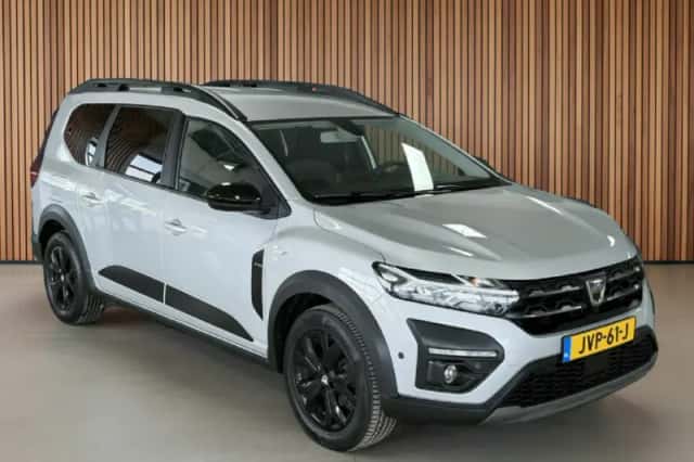 Dacia Jogger (2022) thumbnail 2