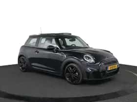 MINI Cooper (2023) thumbnail 13