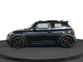 MINI Cooper (2023) thumbnail 4