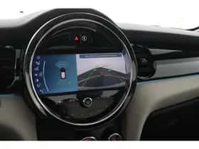 MINI Cooper (2023) thumbnail 31
