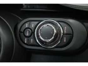 MINI Cooper (2023) thumbnail 33