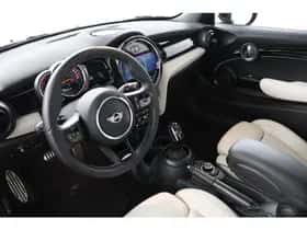 MINI Cooper (2023) thumbnail 7