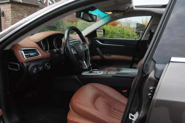 Maserati Ghibli (2015) thumbnail 18