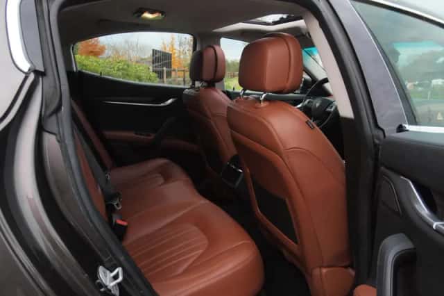 Maserati Ghibli (2015) thumbnail 19