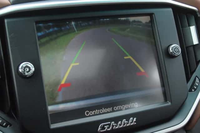 Maserati Ghibli (2015) thumbnail 27
