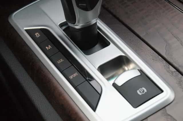 Maserati Ghibli (2015) thumbnail 29