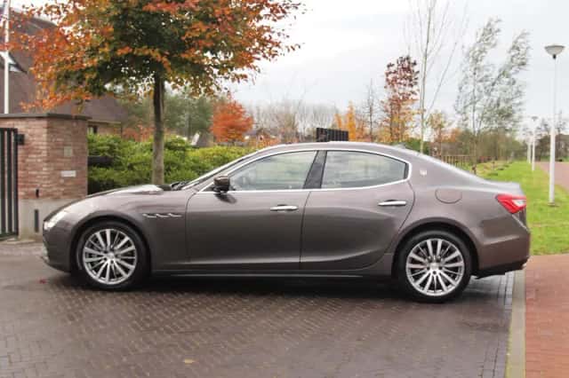 Maserati Ghibli (2015) thumbnail 9