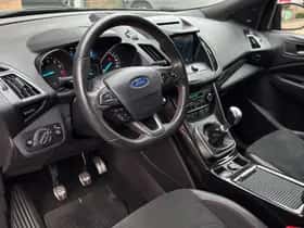 Ford Kuga (2019) thumbnail 8