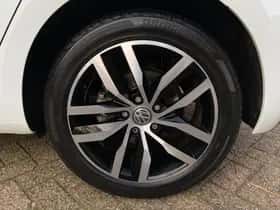 Volkswagen Golf (2019) thumbnail 6