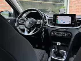 Kia XCeed (2021) thumbnail 2