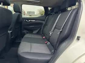Nissan Qashqai (2015) thumbnail 25