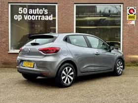 Renault Clio (2022) thumbnail 4