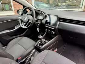 Renault Clio (2022) thumbnail 9