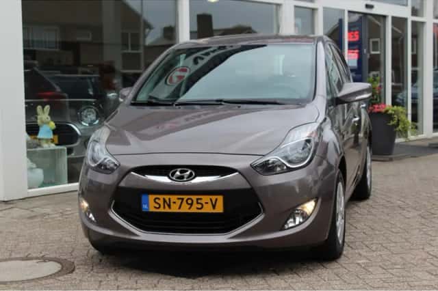 Hyundai ix20 (2013) thumbnail 3