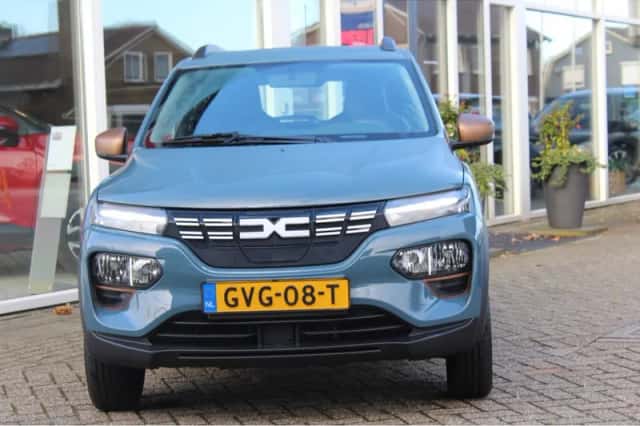 Dacia Spring (2023) thumbnail 3