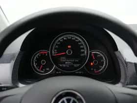 Volkswagen Up! (2023) thumbnail 19