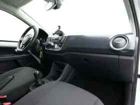 Volkswagen Up! (2023) thumbnail 25