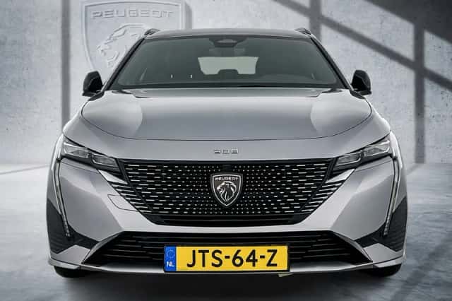 Peugeot 308 (2024) thumbnail 5