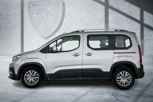 Peugeot Rifter (2021) thumbnail 2