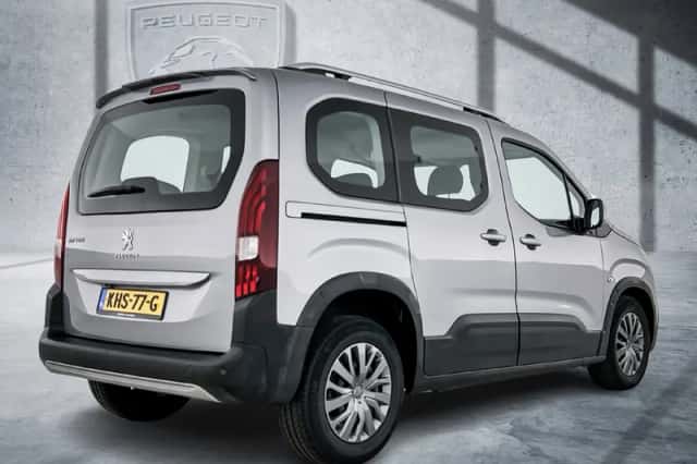Peugeot Rifter (2021) thumbnail 4