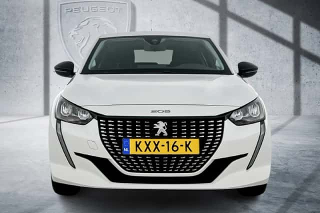 Peugeot 208 (2023) thumbnail 5